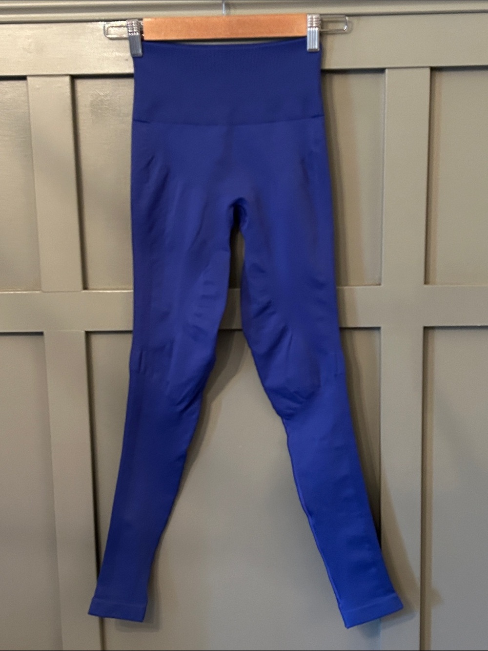 Lululemon Zone In Tight Leggings Sapphire Blue Seamless Yoga Gym Workout Size 4
